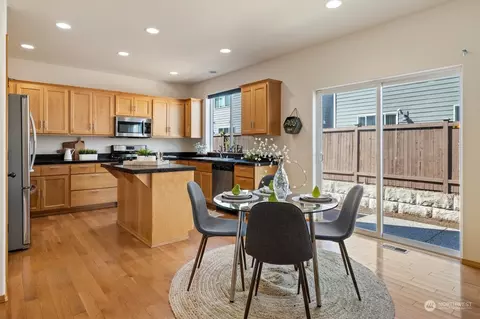Dining - 123 195th Pl SW, Bothell, WA 98012 photo 1 of 1