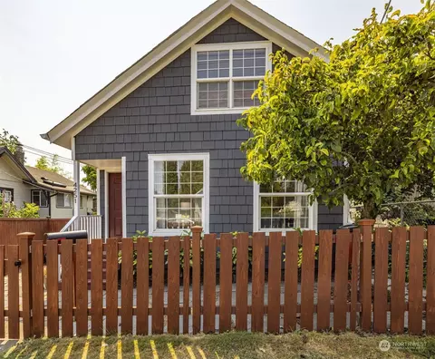 4251 S Juneau St, Seattle, WA 98118