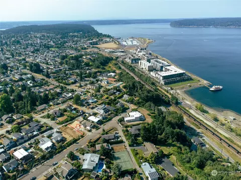 4640 N Gove St, Tacoma, WA 98407