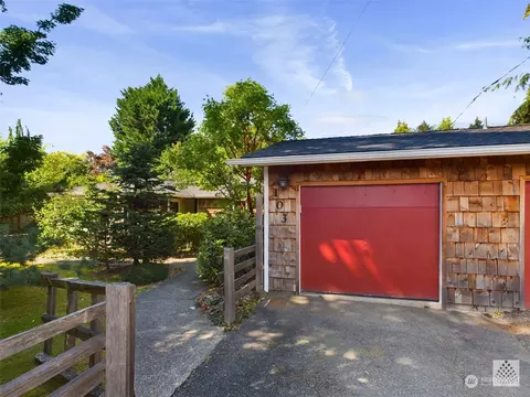 103 224th St SW, Bothell, WA 98021