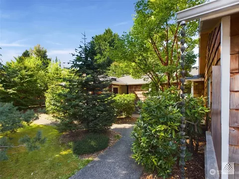 103 224th St SW, Bothell, WA 98021 photo 2