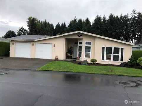 6122 91st St E, Puyallup, WA 98371