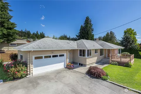 701 NE Sommerseth St, Poulsbo, WA 98370