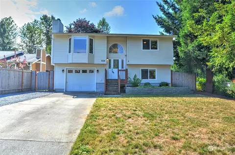 5214 107th St NE, Marysville, WA 98270