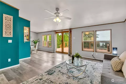 90 E Sea Breeze Dr, Grapeview, WA 98546 photo 8