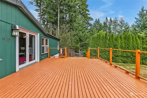 90 E Sea Breeze Dr, Grapeview, WA 98546 photo 3