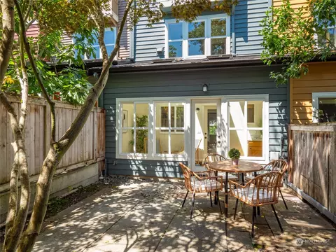 2905 S Adams St, Seattle, WA 98108