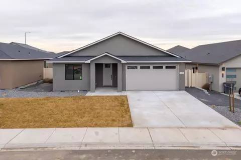 912 9th Ave NE, Ephrata, WA 98823