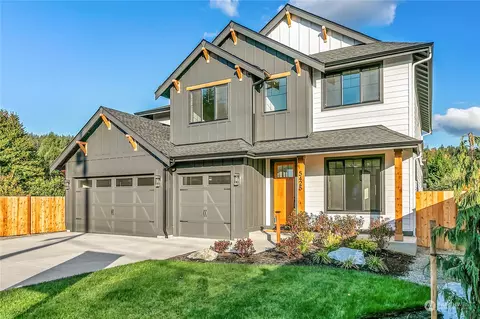 5425 Parker Rd E, Sumner, WA 98390
