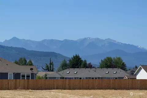 154 Covington Ct, Sequim, WA 98382