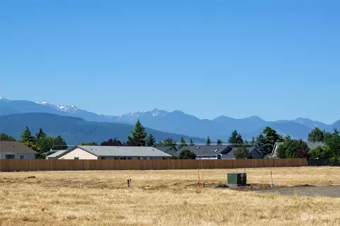 154 Covington Ct, Sequim, WA 98382 photo 2