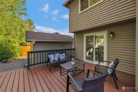 Exterior - 23323 12th Pl W, Bothell, WA 98021 photo 4 of 12