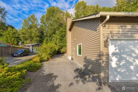 Exterior - 23323 12th Pl W, Bothell, WA 98021 photo 7 of 12