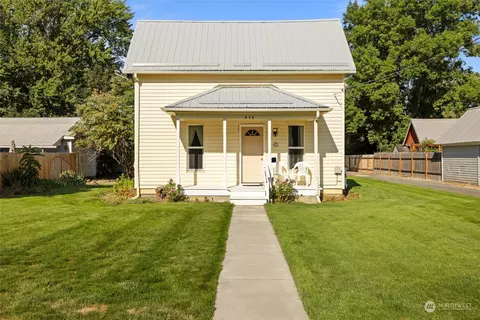 616 Orchard St, Waitsburg, WA 99361