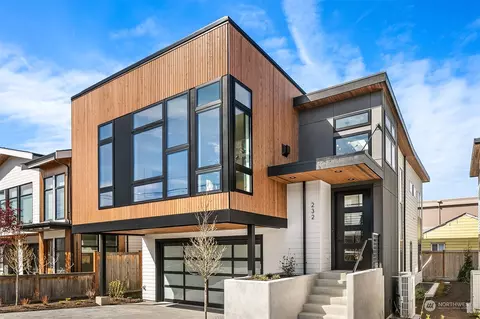 232 3rd Ave S, Kirkland, WA 98033