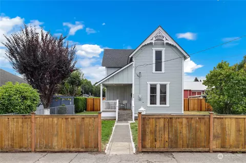 638 Elizabeth St, Sumner, WA 98390