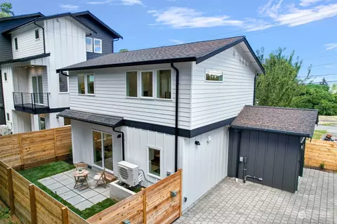 1530 Martin Luther King Jr Way, Seattle, WA 98122