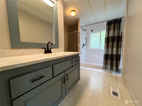 1349 Kimberly St, Enumclaw, WA 98022 photo 11