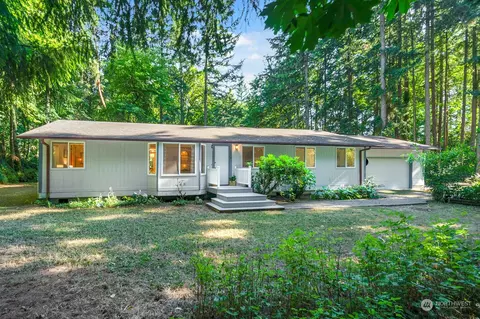 26018 Wax Orchard Rd SW, Vashon, WA 98070