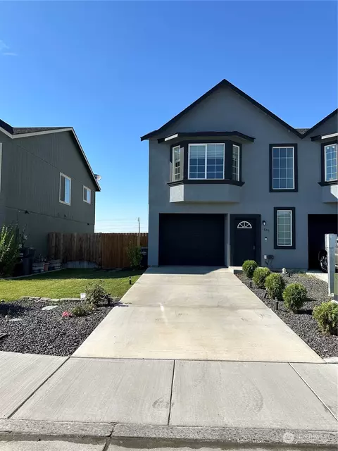 1805 E Highland St, Pasco, WA 99301