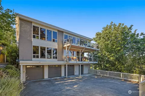 2308 W Wheeler St, Seattle, WA 98199