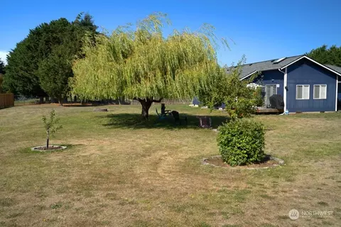 Exterior - 100 Mccawley Dr, Sequim, WA 98382 photo 7 of 8
