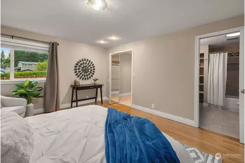 Bedroom - 216 215th St SE, Bothell, WA 98021 photo 2 of 4
