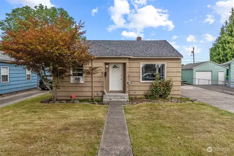 2932 Washington Way, Longview, WA 98632