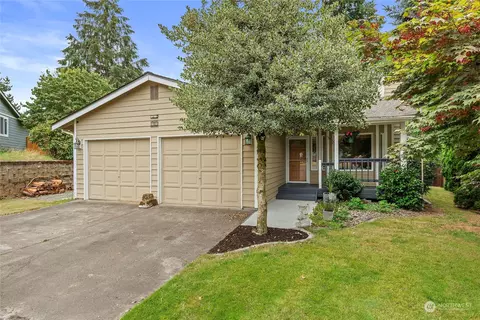 11812 161st St E, Puyallup, WA 98374