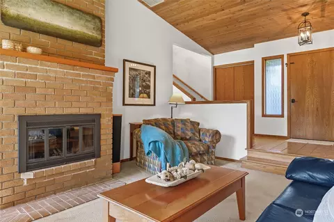 9913 NE 202nd St, Bothell, WA 98011 photo 7