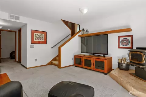 9913 NE 202nd St, Bothell, WA 98011 photo 28