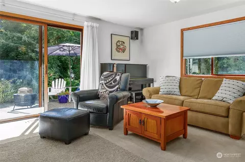 9913 NE 202nd St, Bothell, WA 98011 photo 27