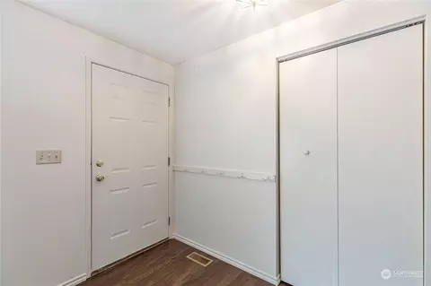 Entry Way - 29 75th St SW, Everett, WA 98203 photo 1 of 1