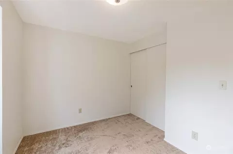 Bedroom - 29 75th St SW, Everett, WA 98203 photo 5 of 8