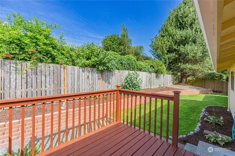 Exterior - 29 75th St SW, Everett, WA 98203 photo 7 of 10