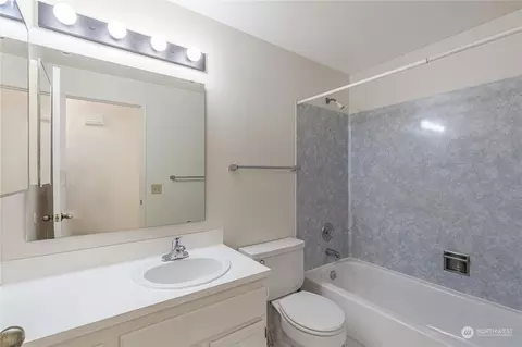 Bath - 29 75th St SW, Everett, WA 98203 photo 1 of 2