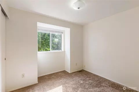 Bedroom - 29 75th St SW, Everett, WA 98203 photo 1 of 8