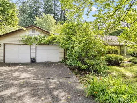 5320 Wiggins Rd SE, Olympia, WA 98501