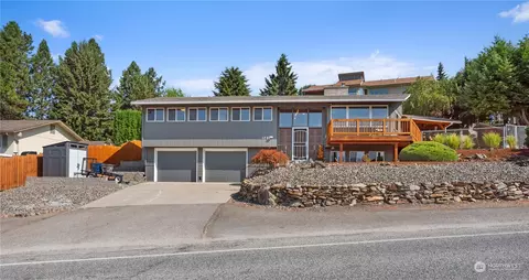 1731 9th St NE, East Wenatchee, WA 98802