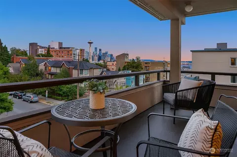 1001 2nd Ave W #201, Seattle, WA 98119