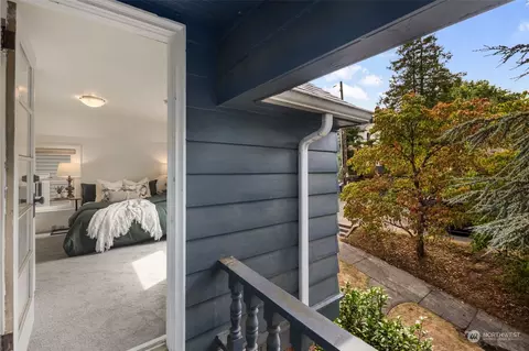 2080 23rd Ave E, Seattle, WA 98112 photo 24