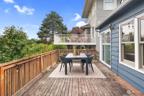2080 23rd Ave E, Seattle, WA 98112 photo 14