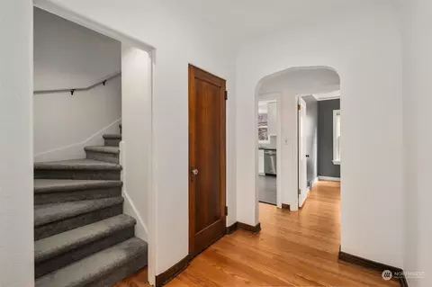 2080 23rd Ave E, Seattle, WA 98112 photo 17