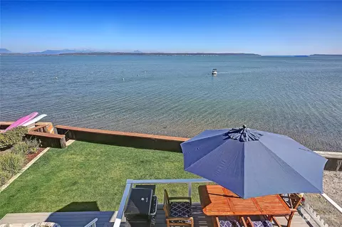 209 Iverson Rd, Camano Island, WA 98282