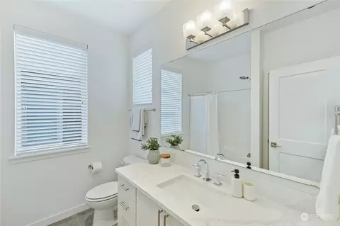 15741 NE 14th Aly, Bellevue, WA 98008 photo 24