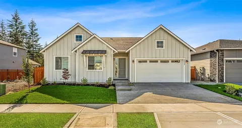 20820 156th St E #117, Bonney Lake, WA 98391