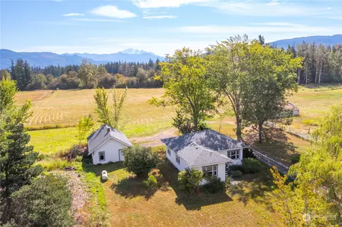5678 Mission Rd, Bellingham, WA 98226