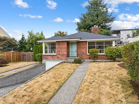 8033 Corliss Ave N, Seattle, WA 98103