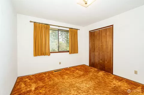Bedroom - 794 Nevil, Winlock, WA 98596 photo 7 of 9