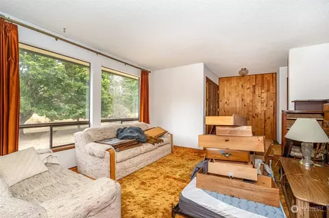 Living - 794 Nevil, Winlock, WA 98596 photo 7 of 7
